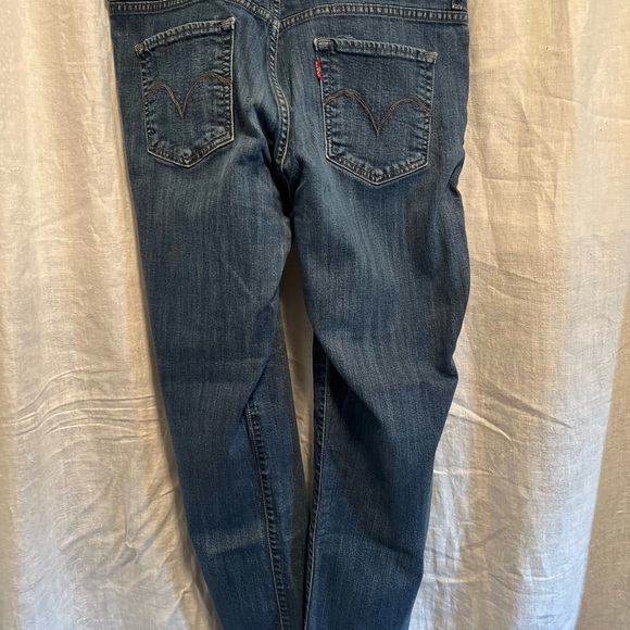Levi’s red label jeans. Mid rise skinny jeans. Size 16. - Picture 2 of 6